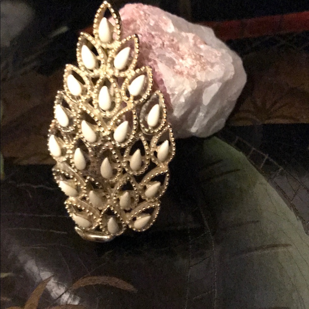 Vintage Enamel Unique Pin